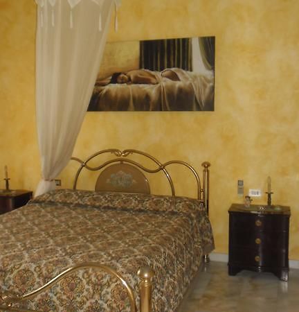 Bed and Breakfast Moonaurora Gallipoli Habitación foto